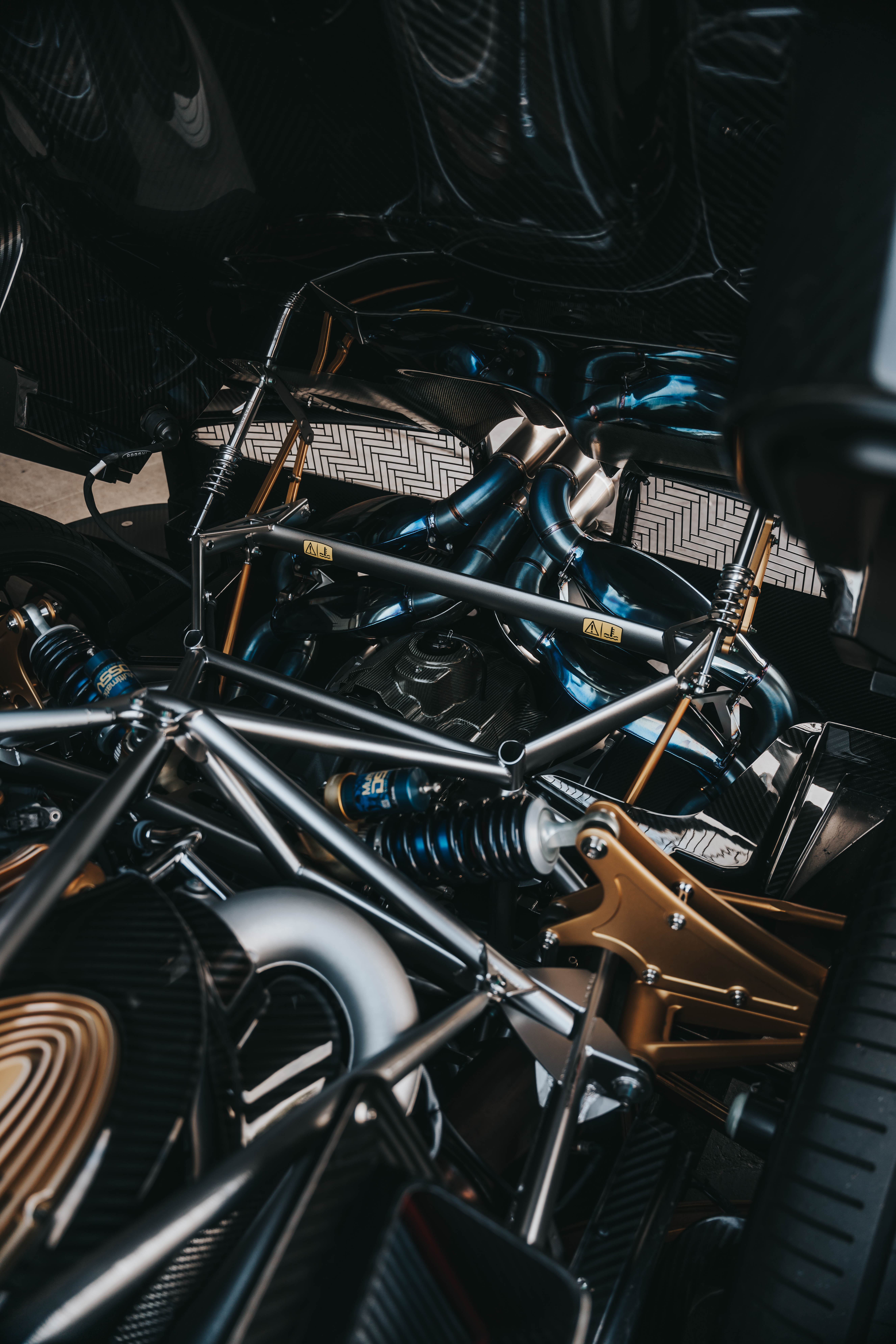 Pagani chassis and suspension detail